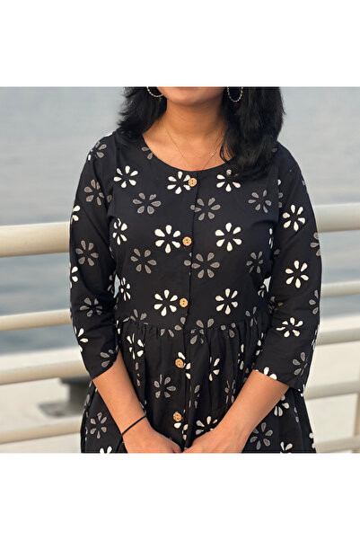 IndHeritage Premium pure cotton dark blue colour dress with grey & white floral baghru print for women