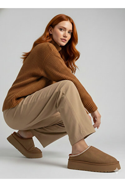 Roy Jones Perth Uggy Asymmetrical Mouth Women's Embroidery Detailed Fur-Lined Slippers