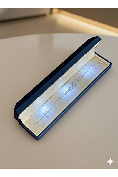 ADA LİFE GÜMÜŞ (PREMİUM IŞIKLI KUTULU) 925 Ayar Gümüş Beyaz Taşlı Pırlanta Kalp model Kadın Bileklik