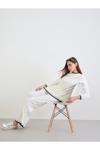 Styli Contrast Trim Knitted Sweater and Joggers Co-ords