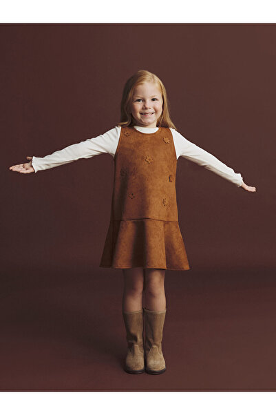 LC Waikiki Παιδικό καφέ φόρεμα και μπλουζάκι με λαιμόκοψη με λουλούδια για κορίτσια