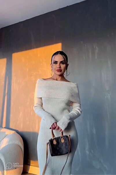 MAXXANA Πλεκτό φόρεμα με μακρύ κολάρο Madonna