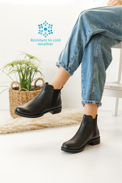 AZTEKA حذاء تشيلسي بكعب قصير وتفاصيل مطاطية على الحافة، خفيف الوزن ومريح للشت...