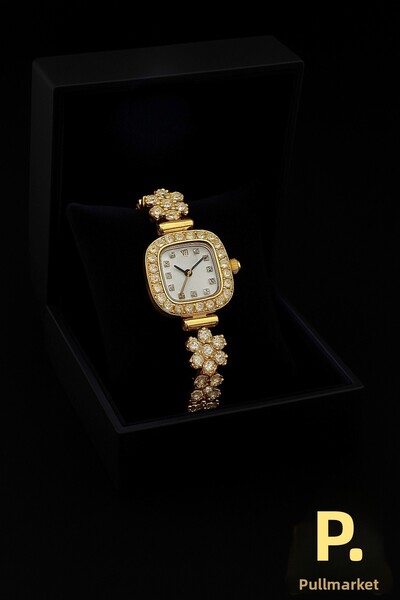 pullmarkt Stone Detail - Minimal Women's Sleeve Saari