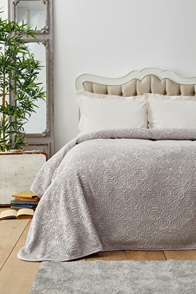 Karaca Home بطانية سكالا مينك مزدوجة منقوشة