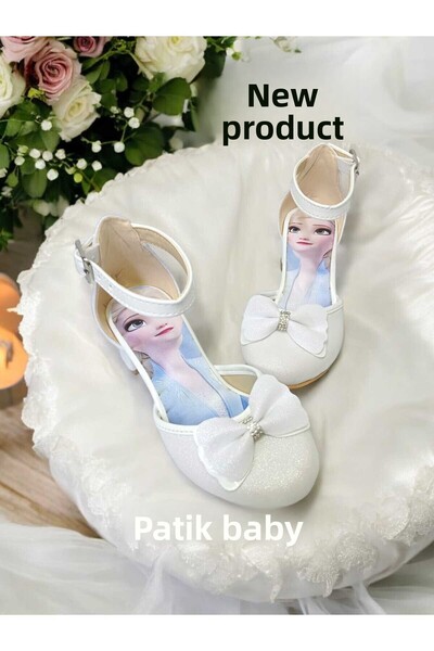 PATİK BEBE Dívčí boty na podpatku bílé barvy