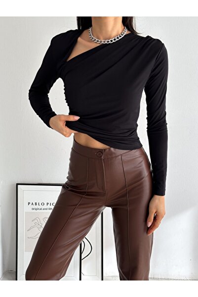 QUTTA Bluză de damă, neagră V, decoltată, cu două straturi în față, din țesătură nisipoasă