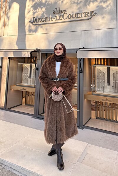 LOCCO Women's Belt Detail Fur Coat Brown