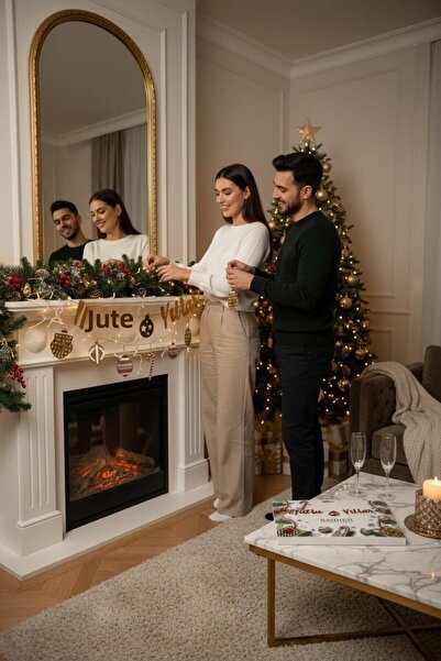 Cadde Süs Ευτυχισμένο το νέο έτος Banner με μεταλλική καλλιγραφία