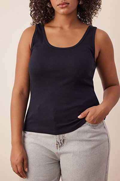 Trendyol Curve Μπλε ναυτικό αμάνικο πλεκτό μπλουζάκι με λαιμόκοψη σε μεγάλο μέγεθος TBBSS25CV00019