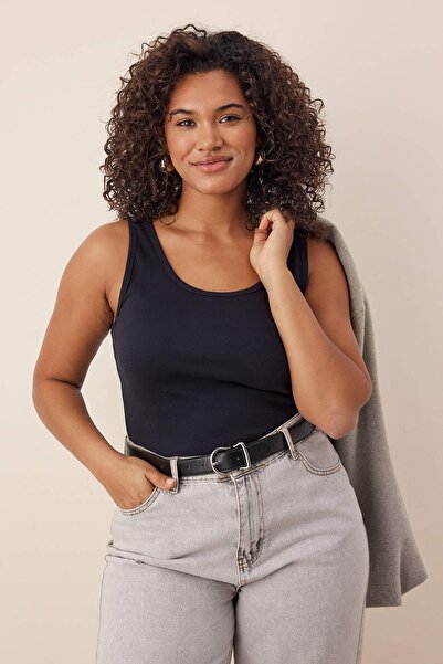 Trendyol Curve Μπλε ναυτικό αμάνικο πλεκτό μπλουζάκι με λαιμόκοψη σε μεγάλο μέγεθος TBBSS25CV00019