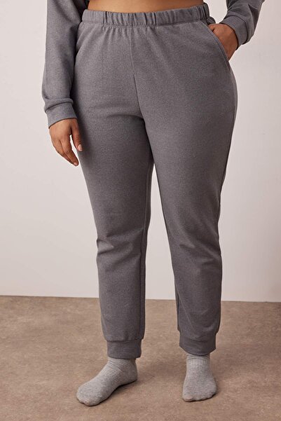 Trendyol Curve Σετ αθλητικής φόρμας μεγάλου μεγέθους από βαμβακερό πλεκτό γκρι εμπριμέ TBBAW23AI00016