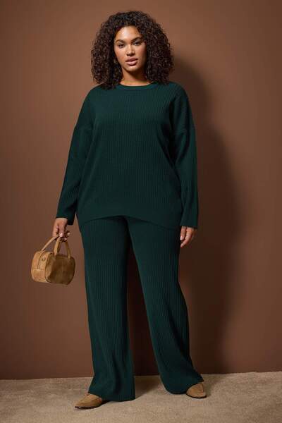 Trendyol Curve Emerald Green Ribbed Crew Neck Knitwear Sweater Pants Set Tbbaw23Cp00044