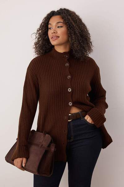Trendyol Curve Καφέ Μαλακό Πλεκτό Ζακέτα ψηλός λαιμός TBBAW26AV00030