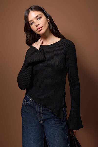 Trendyol Collection Black Hem and Sleeve Detailed Crew Neck Knitwear Sweater Twoaw26Kz00287