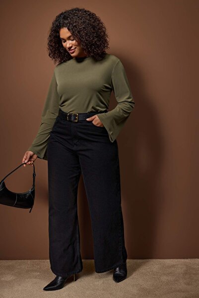 Trendyol Curve Khaki Black Relaxed/Casual Fit Spanish Sleeve Stretchy Knitted Blouse Tbbaw26Af00103