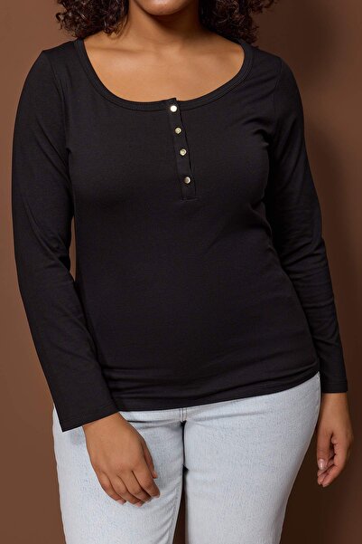Trendyol Curve Black Knitted Bodycon Button Detail Plus Size Blouse Tbbaw26Af00008