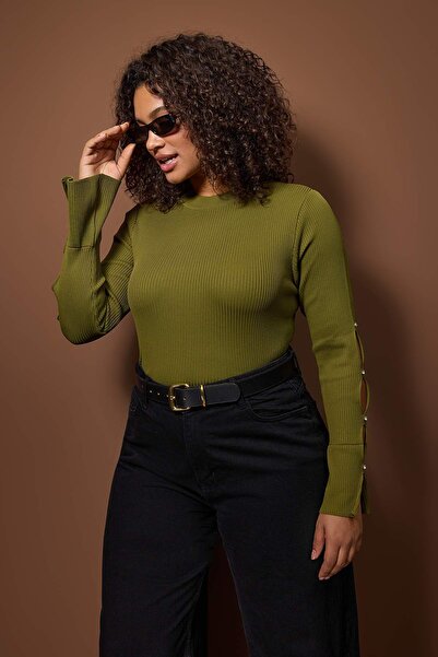 Trendyol Curve Λαδί πράσινο που αγκαλιάζει το σώμα λεπτό πλεκτό μπλουζάκι TBBAW24AF00021