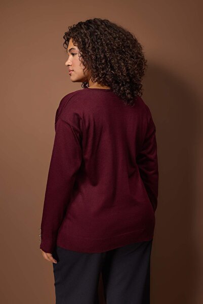 Trendyol Curve Burgundy V-Neck Button Detailed Knitwear Sweater Tbbaw23An00043