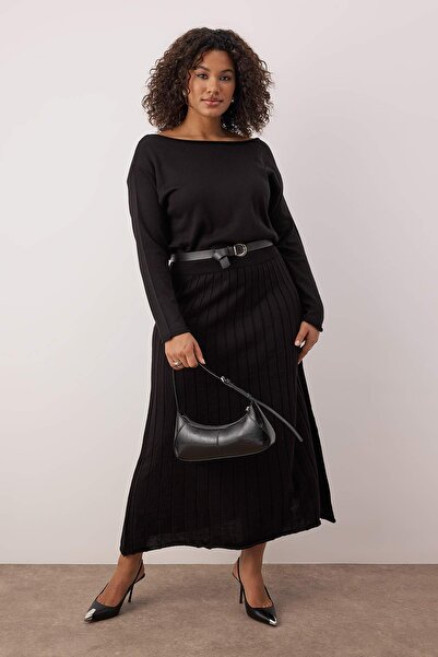 Trendyol Curve Black A-Line Boat Neck Maxi Knitwear Belted Long Dress Tbbaw26Ah00097