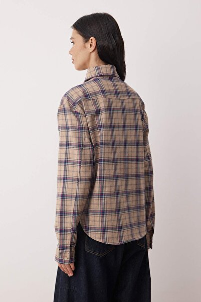 Trendyol Collection Cămașă din flanel supradimensionat în carouri bej cu buzunar detaliat TWOAW26GO00143