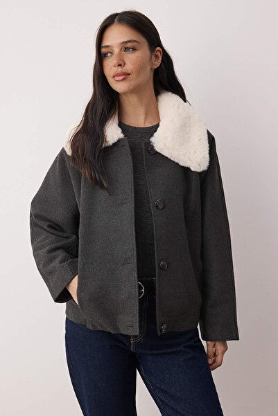 Trendyol Collection Anthracite Oversized Faux Fur Collar Short Oversized Cashmere Coat Twoaw26Kb00073