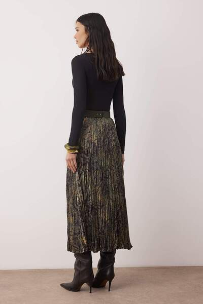 Trendyol Collection Multi-Colored Animal Pattern Belted Midi Woven Satin Pleated Skirt Twoaw26Et00167