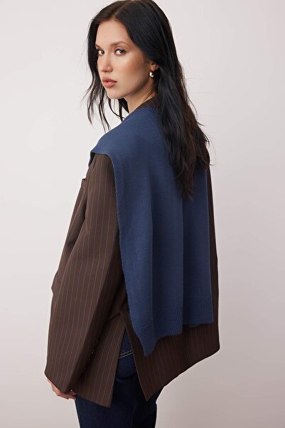 Trendyol Collection Şal cu aspect de pulover albastru TWOAW26SL00001