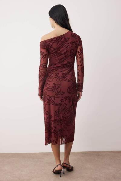 Trendyol Collection Burgundy Flock Printed Low Sleeve Bodycon/Fitted Flock Tulle Midi Knitted Dress Twoaw26El00362