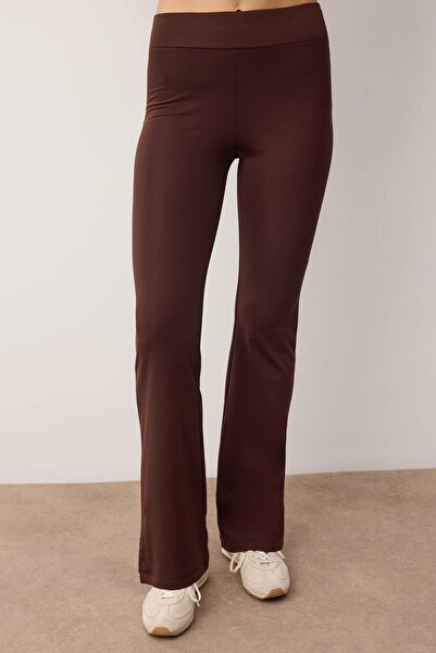 Trendyol Collection Dark Brown Raglan Sleeve Relaxed Top Flare/Spainish Leg Flexible Knitted Bottom-Top Set Twoaw26Au00039