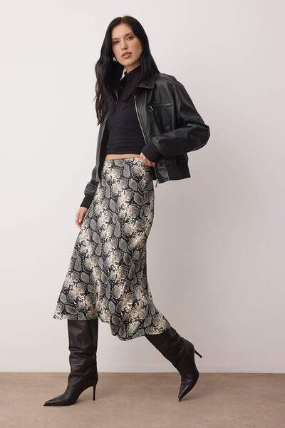 Trendyol Collection Black Animal/ Snake Pattern Woven Midi Satin Skirt Twoaw26Et00163