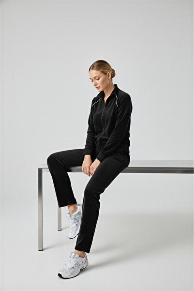 Amia&Co. Set dublu din catifea neagră cu detaliu elastic la talie