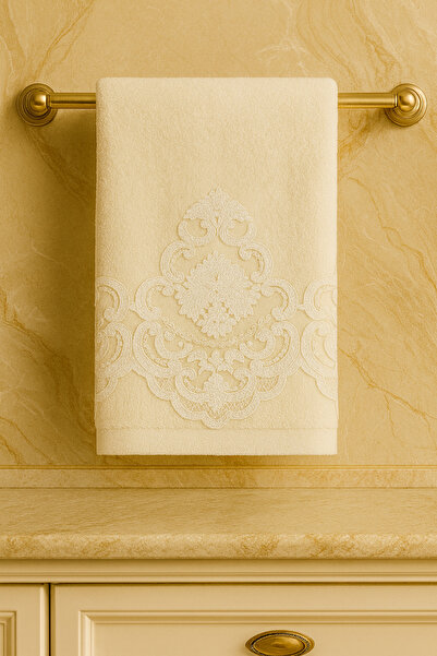 Çeyiz Bahçesi Βελούδινη πετσέτα Umut Cream 50&90