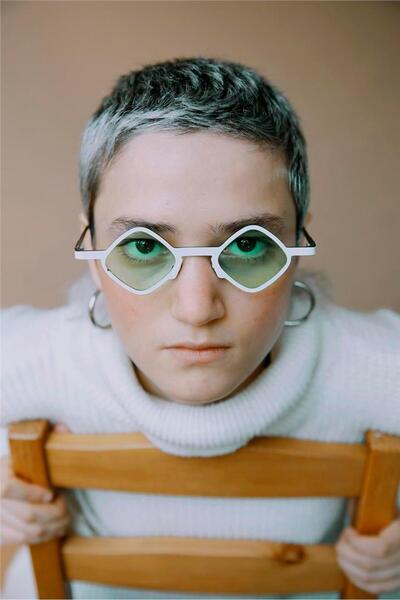 Bilge Karga Negar White Green Güneş Gözlüğü