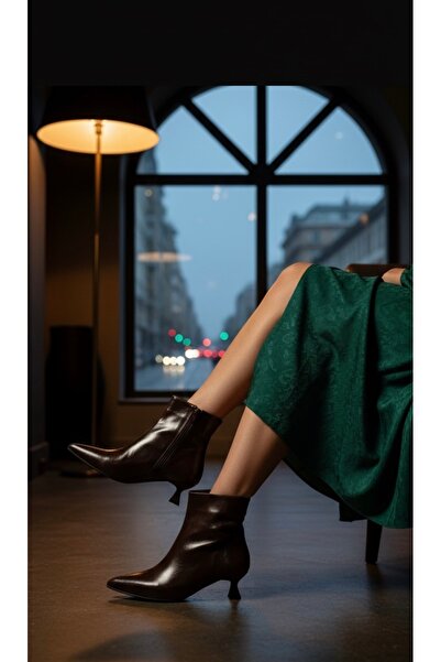 ACMZ SHOES Μπότες με χαμηλό τακούνι με μυτερή μύτη