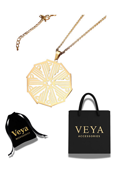 VEYA A luxurious necklace with a modern geometric design inspired by Islamic motifs, presented in a luxurious package.