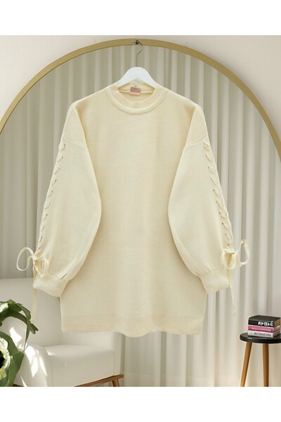 Modamorfo Πλεκτό πουλόβερ με στρογγυλή λαιμόκοψη και λεπτομέρεια πλεξίματος - Κρεμ