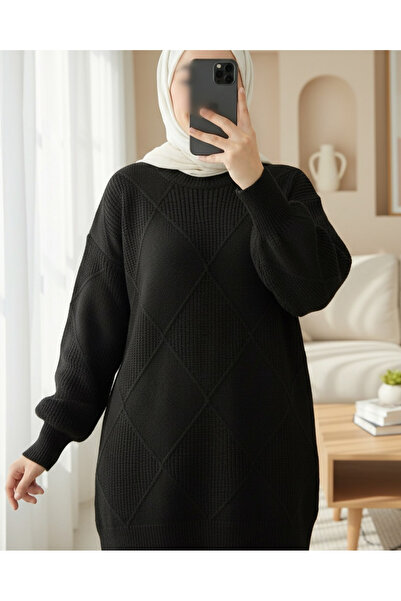 Modamorfo Round Neck Diamond Pattern Slit Knit Sweater -Black
