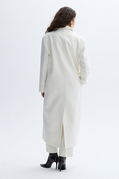 Mudo Stand-Up Collar Long Coat