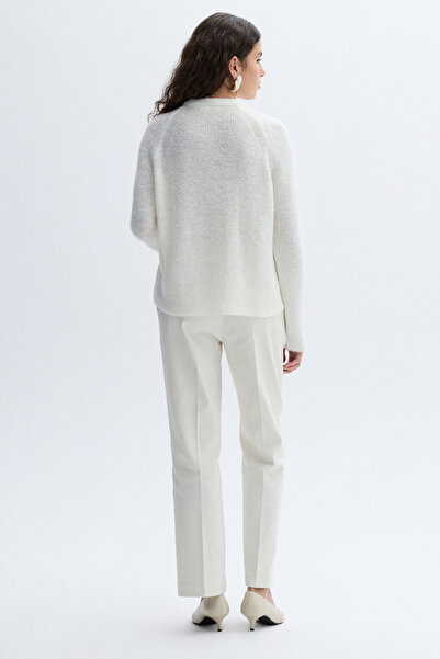 Mudo Loose Fit Circular Neck Sweater