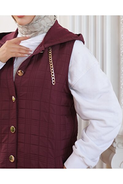 Modamorfo Buttoned Front Chain Detailed Hooded Quilted Vest - Burgundy