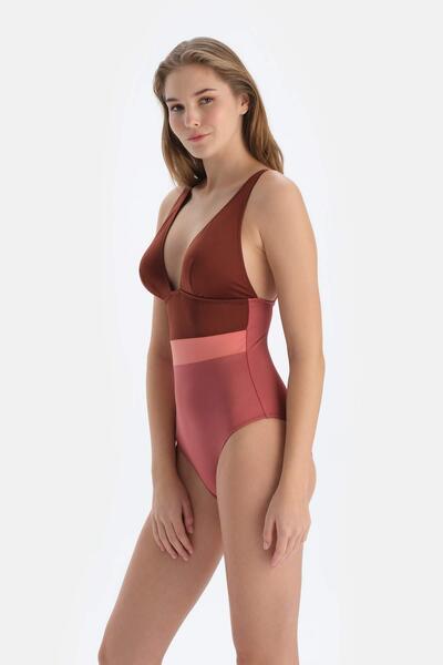 Dagi Καφέ Τρίγωνο Μαγιό