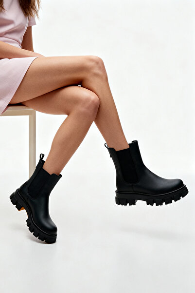 meyra'nın ayakkabıları Černé elastické kozačky se silnou podrážkou