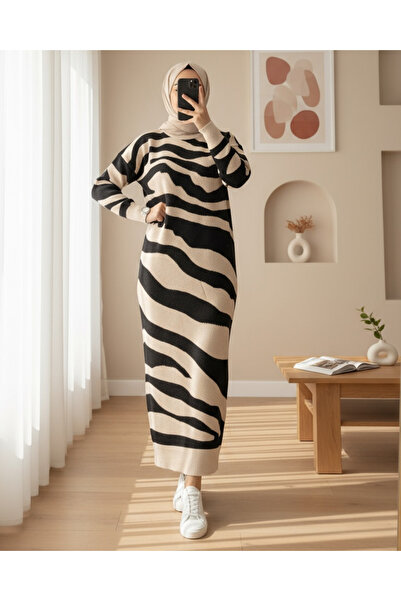 Modamorfo Slit Patterned Knitwear Dress
