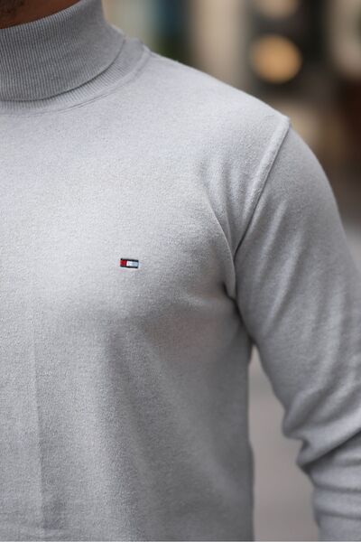 comstar Чоловічий трендовий светр з коміром-стійкою та сірим трикотажем