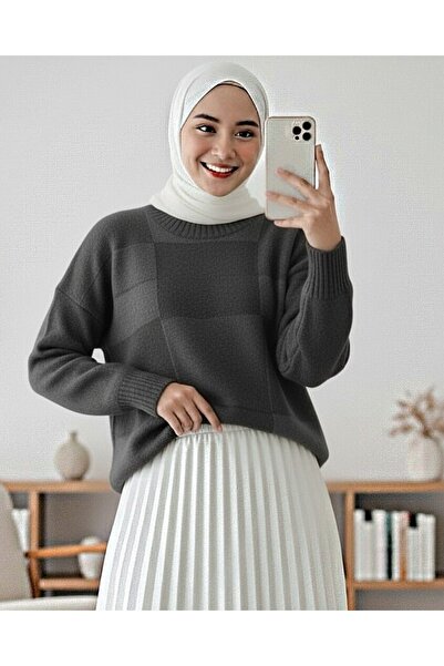 Modamorfo Square Patterned Round Neck Soft Sweater - Smoked