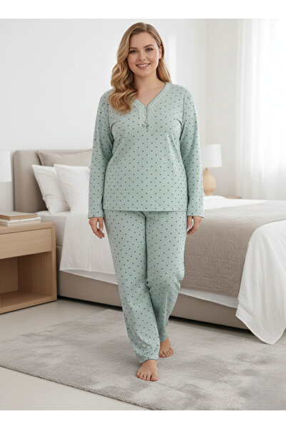 Temporium Women's Large Size Patterned Buttoned Collar Long Sleeve Bamboo Pajama Set