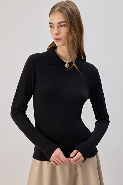 Touché Privé Tricot Bluz with Brooch