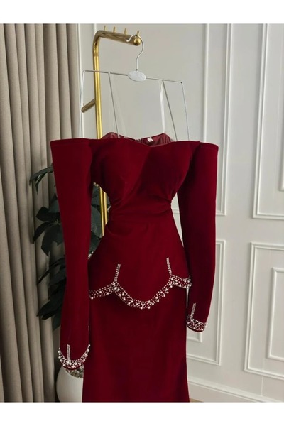 ADORA Evening dress with burgundy embroidery