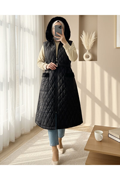 Modamorfo Hooded belted quilted vest -black